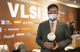 球盟会光电董事长彭双浪荣获潘文渊文教基金会 ERSO Award