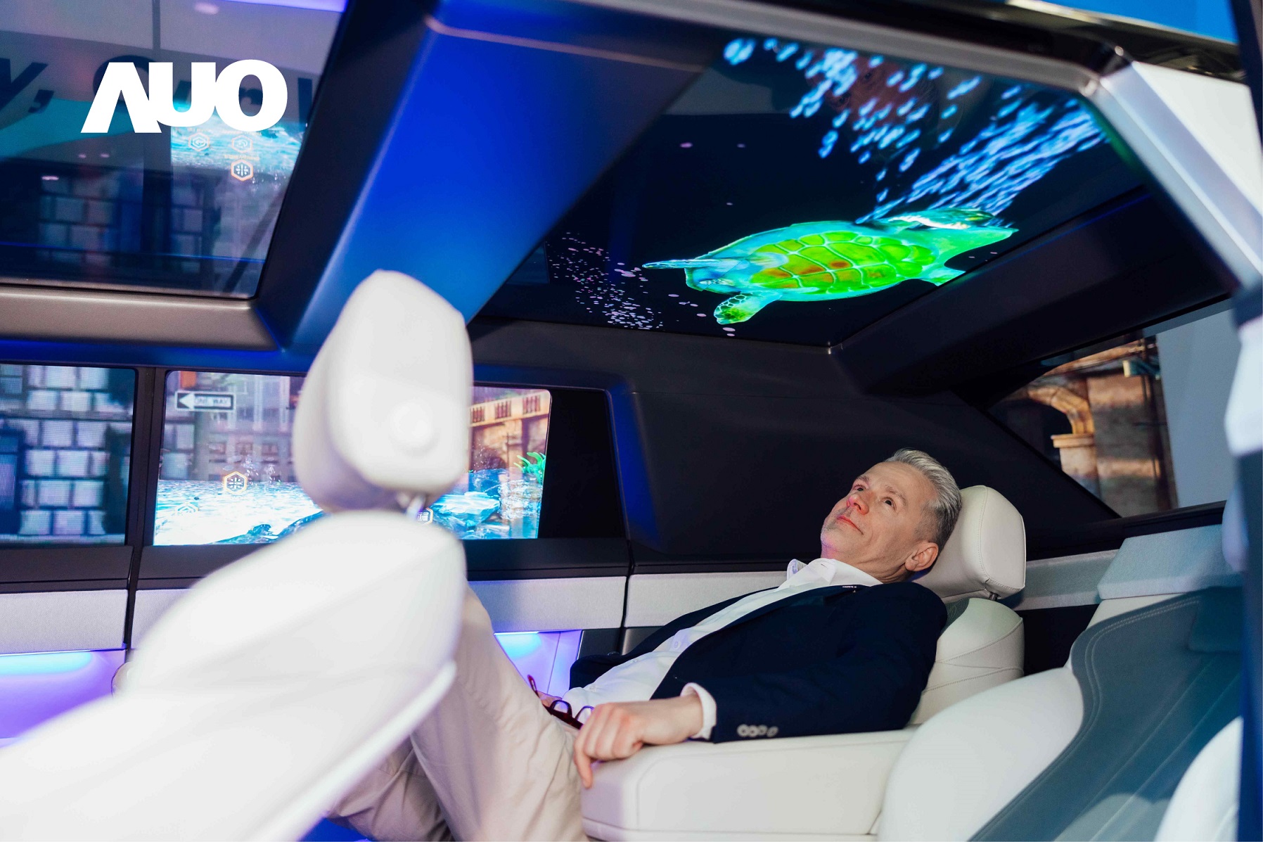 球盟会Smart Cockpit 2025集Micro LED透明、大型化、可挠优势之大成，携手BHTC打造未来视界的车用Display HMI解决方案